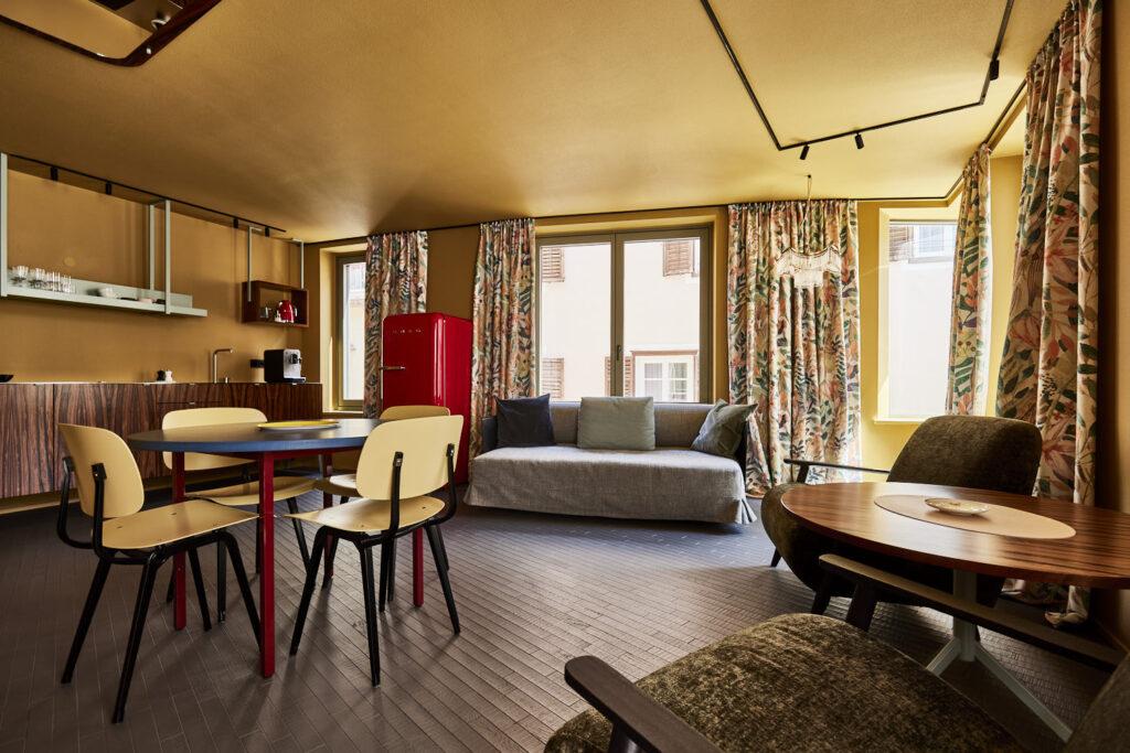 Bettstadt-Appartment Gelb-_K2A0417_HDR-Web-©Freiundzeit